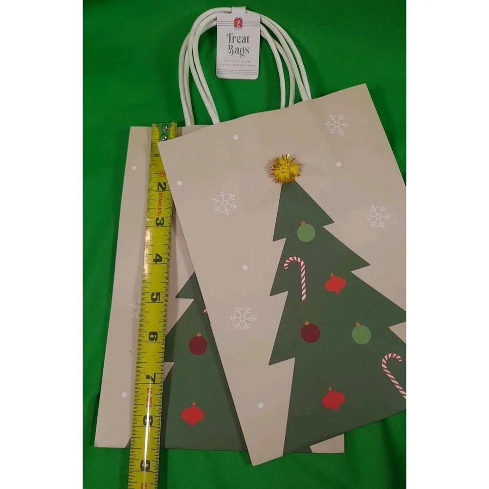 20 Pack Set Bulleye's Christmas Tree Yellow Star Paper Gift‎ Bags 6 x 8.5 x 3.5